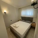 Hotel Carmina 3*