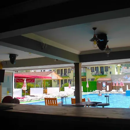 Carmina Hotel 3*
