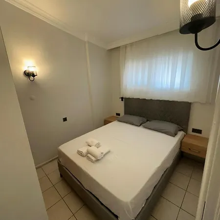 Hotel Carmina 3*