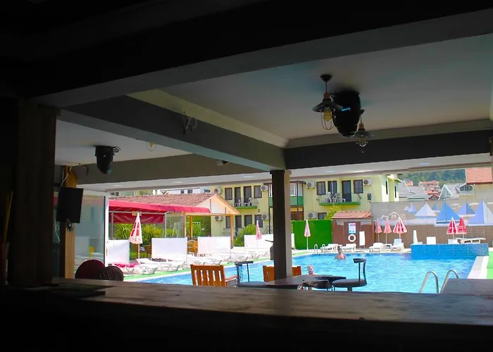 Carmina Hotel 3*